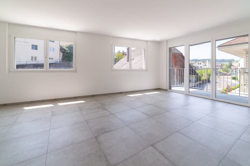 GEMÜTLICHE 3.5 ZIMMER-WOHNUNG IN HUTTWIL (5)