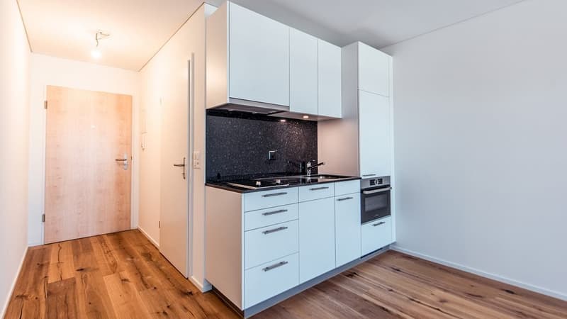 SCHÖNE 1 ZIMMER WOHNUNG MIT BALKON (6)