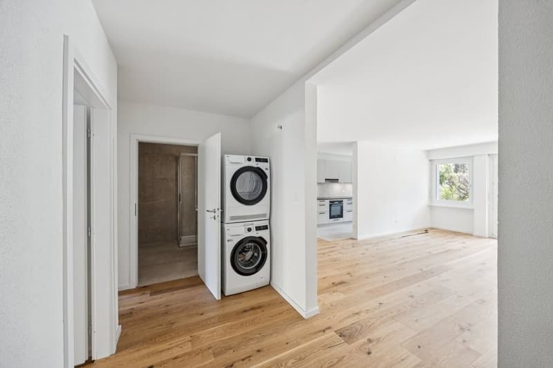 NEU - MODERN MIT GROSSZÜGIGEM BALKON (6)