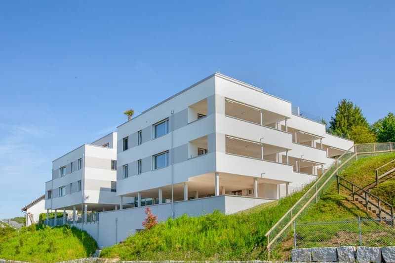 HOHER AUSBAUSTANDARD UND SCHÖNER AUSSICHT (1)