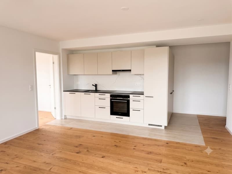 FRISCH SANIERT: MODERNE WOHNUNG MIT BALKON UND TOP-AUSSTATTUNG (2)