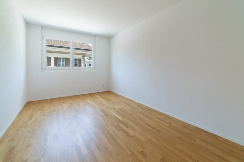 GEMÜTLICHE 3.5 ZIMMER-WOHNUNG IN HUTTWIL (6)
