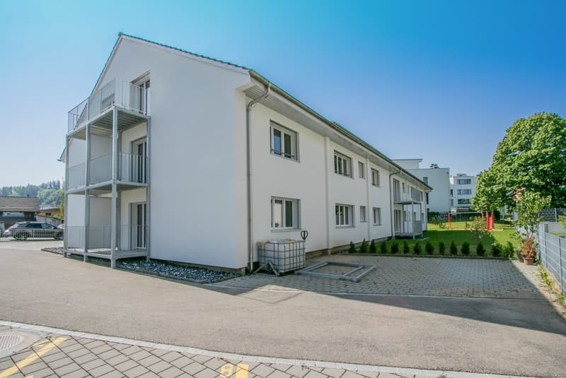 SANIERTE KLEINWOHNUNG MIT TRAUMHAFTEM BAD (2)