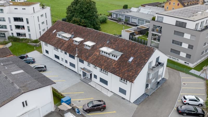SANIERTE KLEINWOHNUNG MIT TRAUMHAFTEM BAD (1)