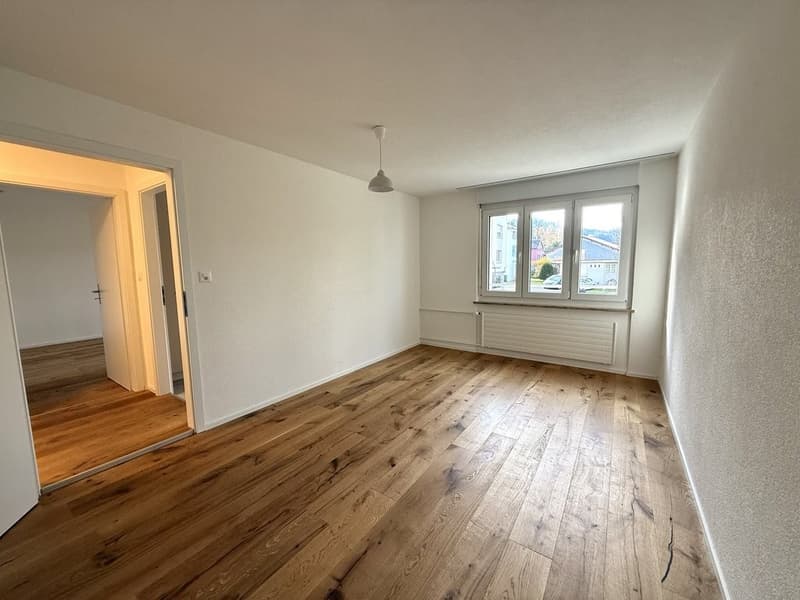 TOLLE 2.5 ZIMMER WOHNUNG MIT GROSSEM BALKON (5)