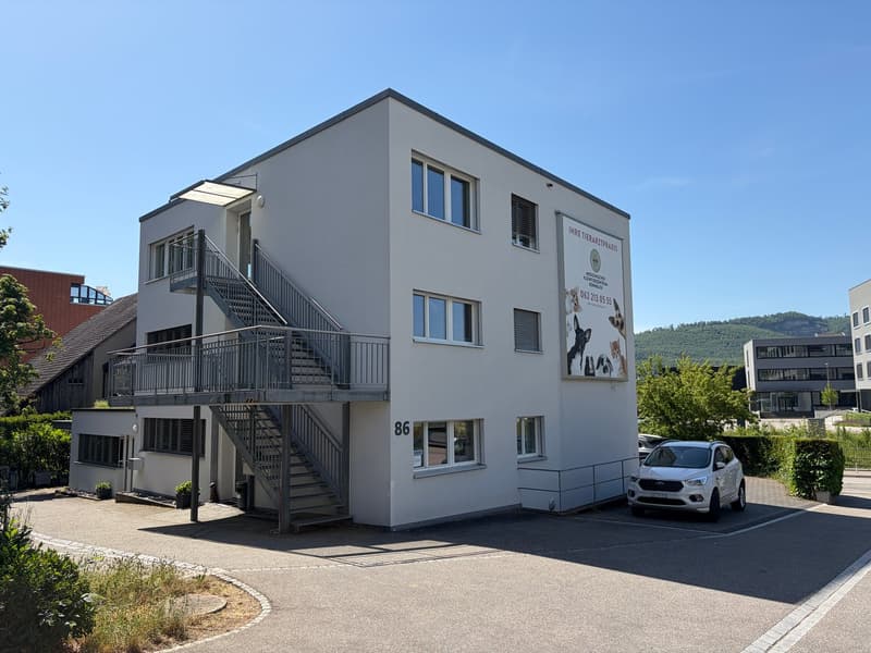 Appartamento luminoso 4.5 locali con balcone, ascensore e vista a Olten (10)
