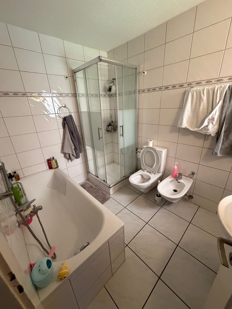WOHN- UND GESCHÄFTSHAUS AN ZENTRALER LAGE (12)