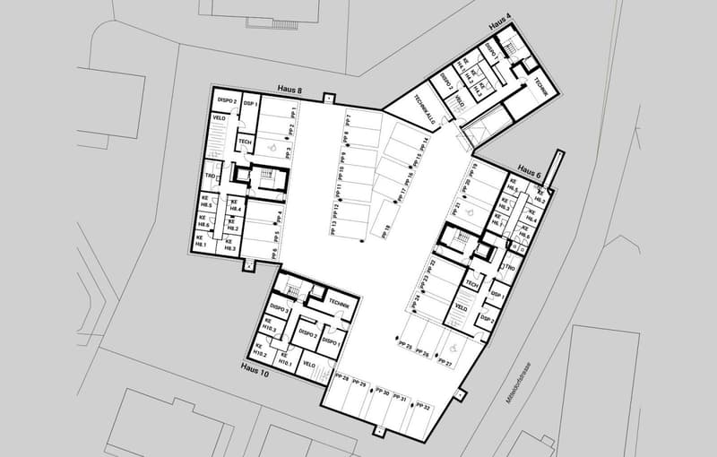 The image shows a floor plan of a building complex. It consists of several buildings labeled as Haus 4, Haus 6, Haus 8, and Haus 10. The floor plan includes various rooms and spaces such as DISPO, TECH, VELO, RE, and TRO. The layout suggests this is a com