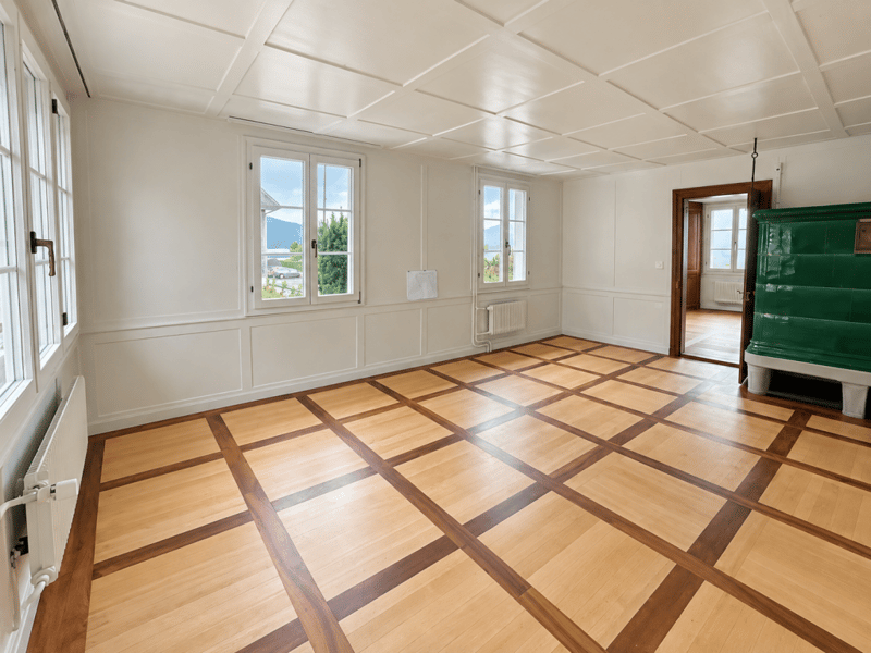 Charmante 3.5-Zimmer-Wohnung mit schöner Aussicht in Beckenried (2)