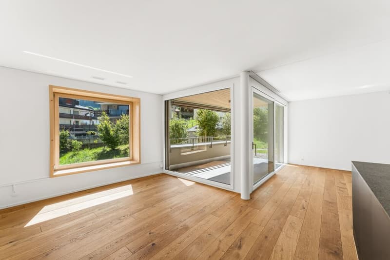 Modernes Wohnen im Herzen von Emmetten – attraktive 4.5-Zimmer-Wohnung mit Garten (3)