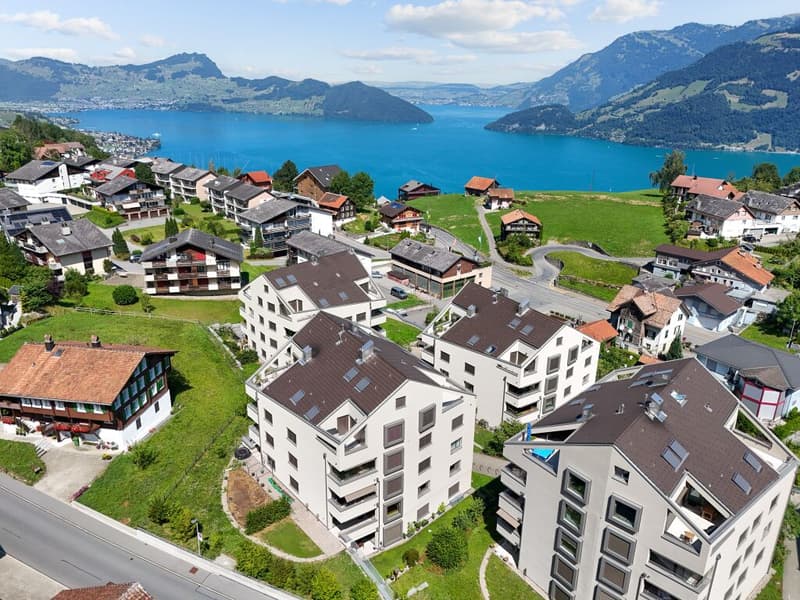 Modernes Wohnen im Herzen von Emmetten – attraktive 4.5-Zimmer-Wohnung mit Garten (11)
