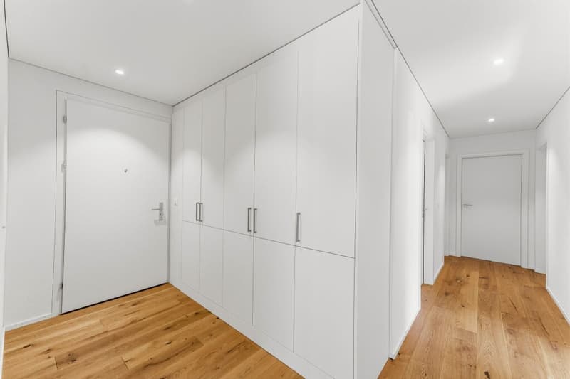 Modernes Wohnen im Herzen von Emmetten – attraktive 4.5-Zimmer-Wohnung mit Garten (9)