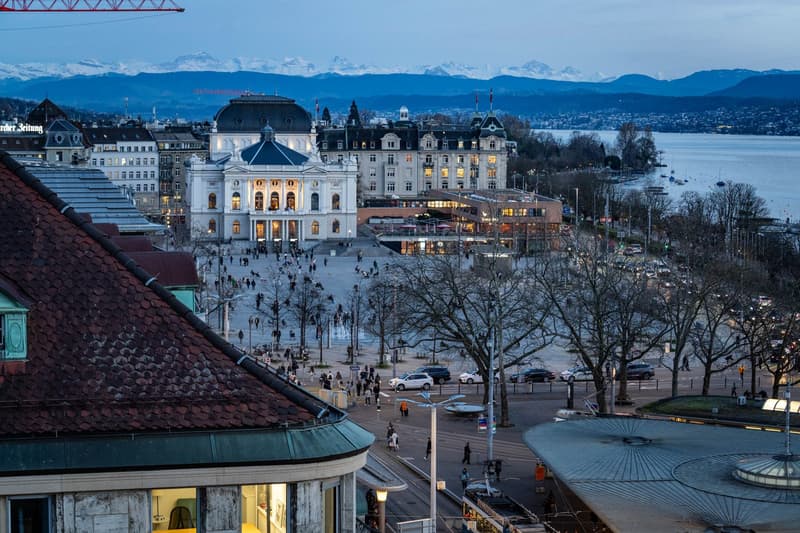 Ufficio singolo con servizio a Zurigo direttamente sulla piazza Bellevue (12)