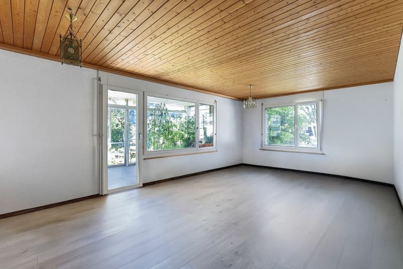 Looking for a home in the countryside with potential, peace, and good accessibility? (3)