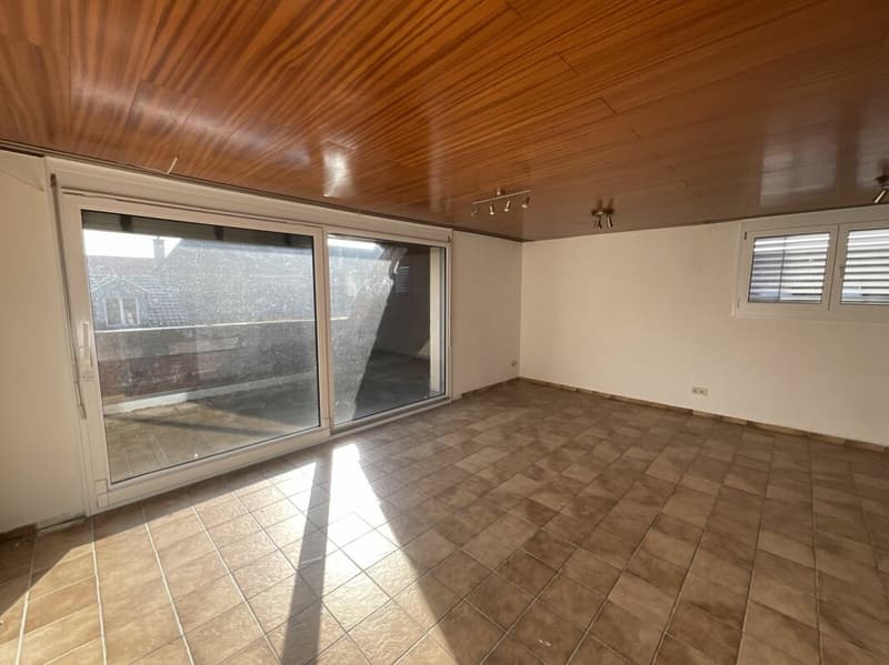 Appartamento di 3½ locali con grande terrazza: ideale per ristrutturazione (1)