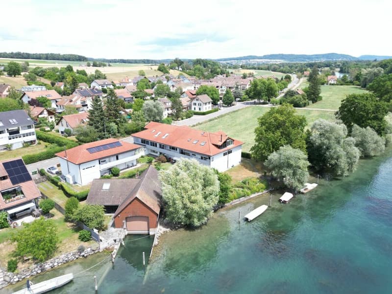 Modernisierte Maisonettewohnung in erster Rheinlage - bezugsbereit (1)