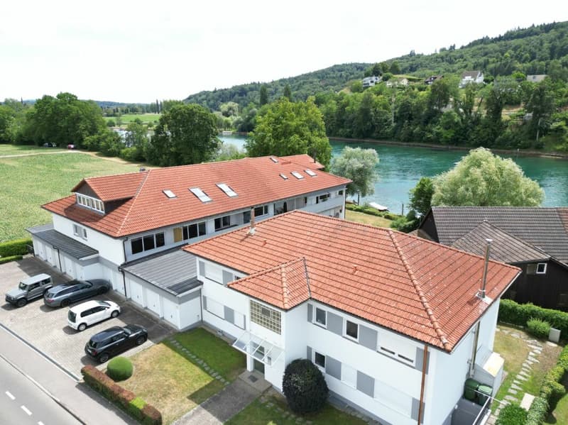 Modernisierte Maisonettewohnung in erster Rheinlage - bezugsbereit (2)