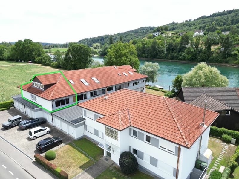 Direkt am Rhein wohnen mit viel Lebensqualität: Die Maisonette grün markiert