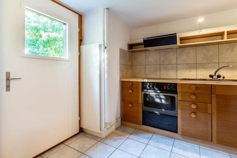 1.5 Zimmer Studiowohnung mit Gartensitzplatz im Grünen (13)