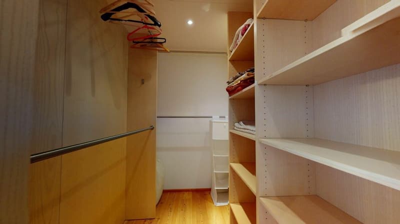 2.5 Zimmer-Wohnung mit Terrasse und Aussicht (6)
