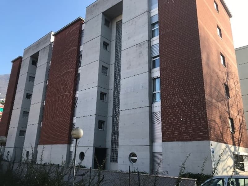 APARTMENT CLOSE TO ALL AMENITIES (2)