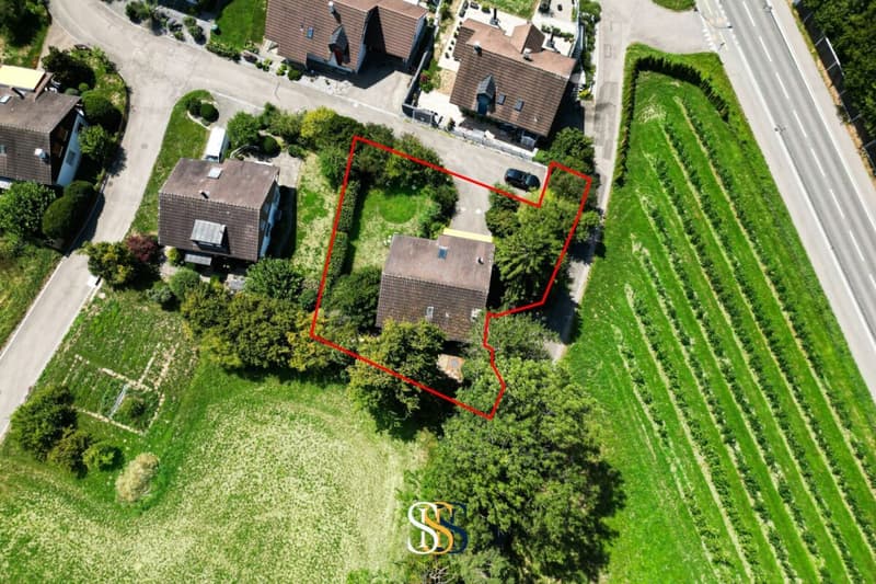 Charmantes Einfamilienhaus mit Weitblick und grossem Garten (3)
