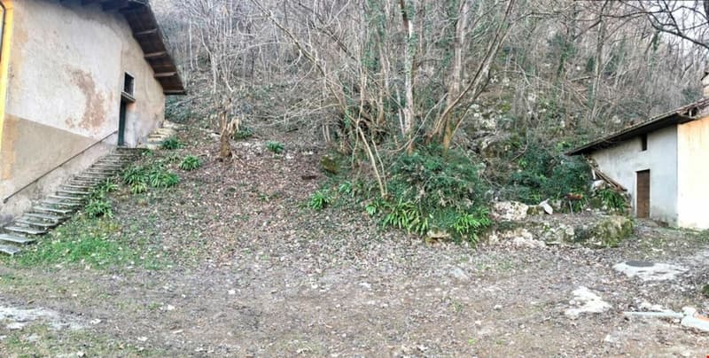 Terreno edificabile zona cantine (2)