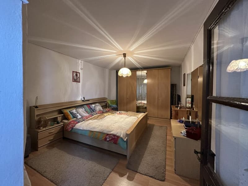 Interessante complesso abitativo da ristrutturare con corte privata e piccolo giardino (15)