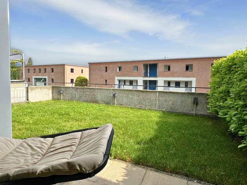 Modern single-family house with terrace and private garden (2)