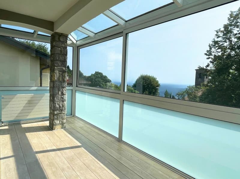 Casa unifamiliare ristrutturata con giardino e vista panoramica (8)