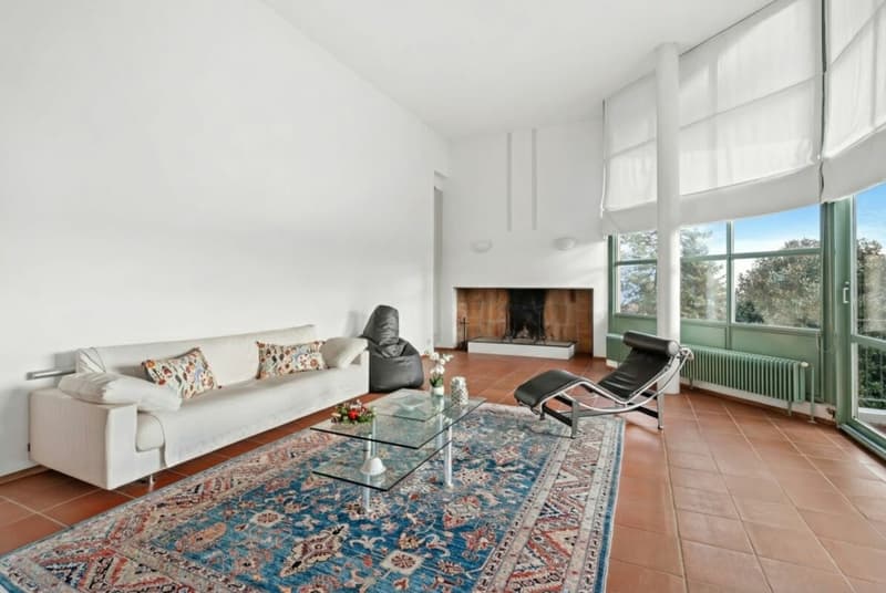 Splendida villa con ampio giardino e vista (7)