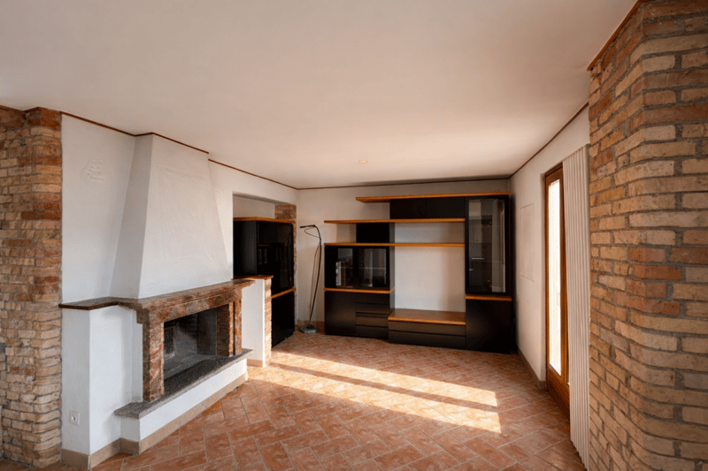 Appartement caractéristique de 2,5 pièces, dans un quartier desservi (5)