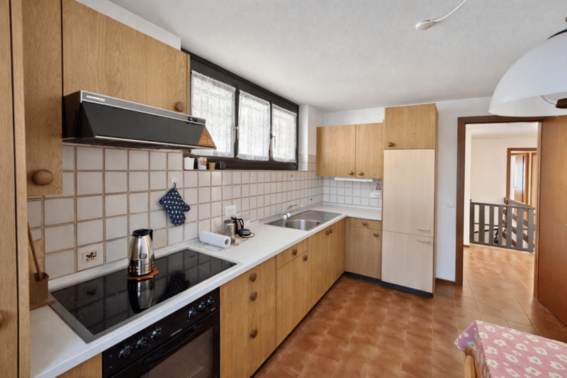 Detached house with garden and open view (9)