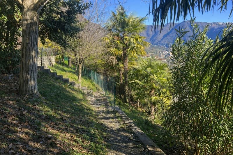 Casa unifamiliare nel verde, con vista e soleggiata (30)