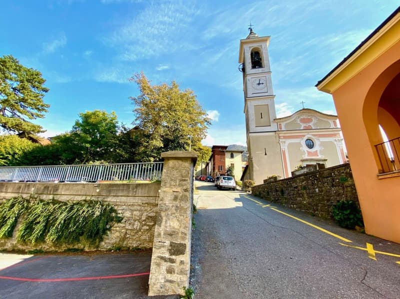 Modern 3.5-room attic apartment with balcony, view and two parking spaces (18)