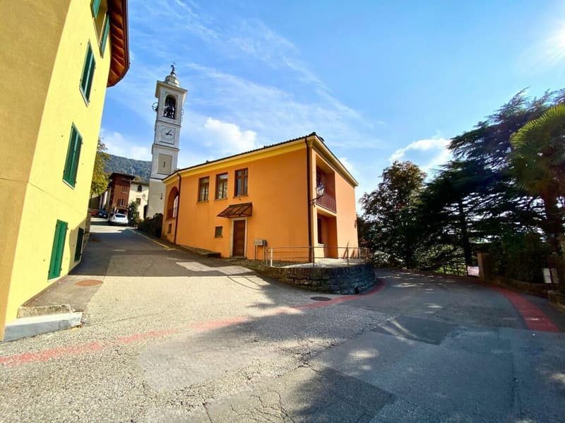 Modern 3.5-room attic apartment with balcony, view and two parking spaces (17)