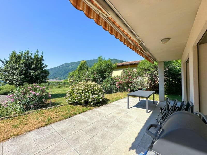 Interessantes Einfamilienhaus im Grünen, mit großem Hobbyraum/Garage und teilweisem Seeblick (5)