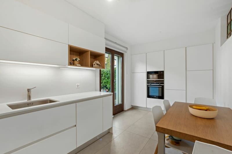 Single-family or semi-detached house with garden and open view (9)