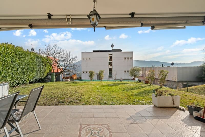 Single-family or semi-detached house with garden and open view (20)