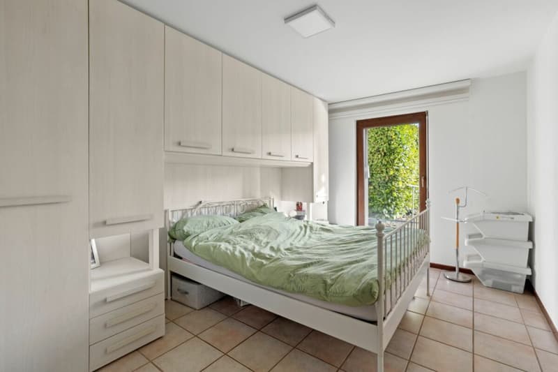Single-family or semi-detached house with garden and open view (22)