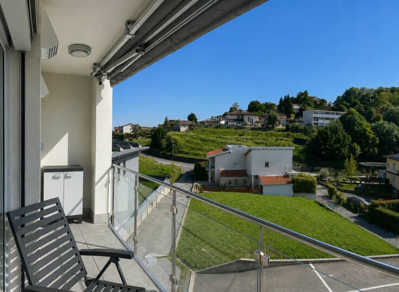Luminoso appartamento di 3.5 locali, ultimo piano e vista aperta (2)
