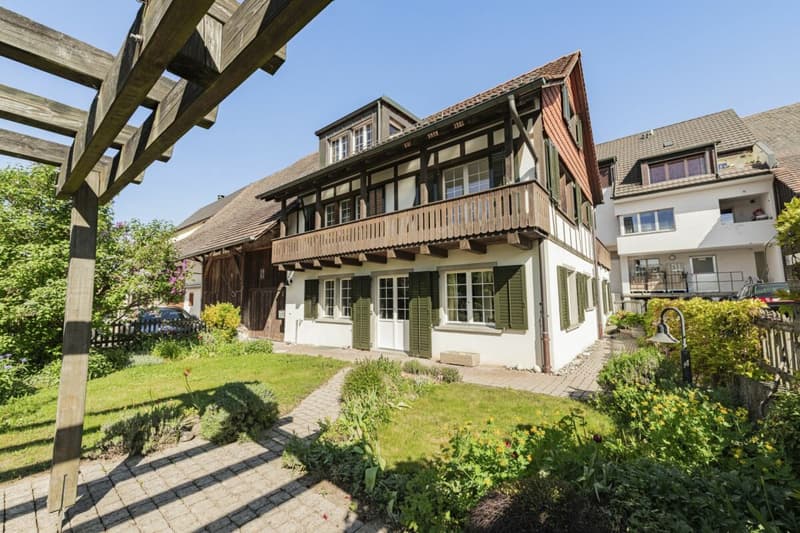 Dream House for Your Family - Individual Usage Options & Many Extras (1)