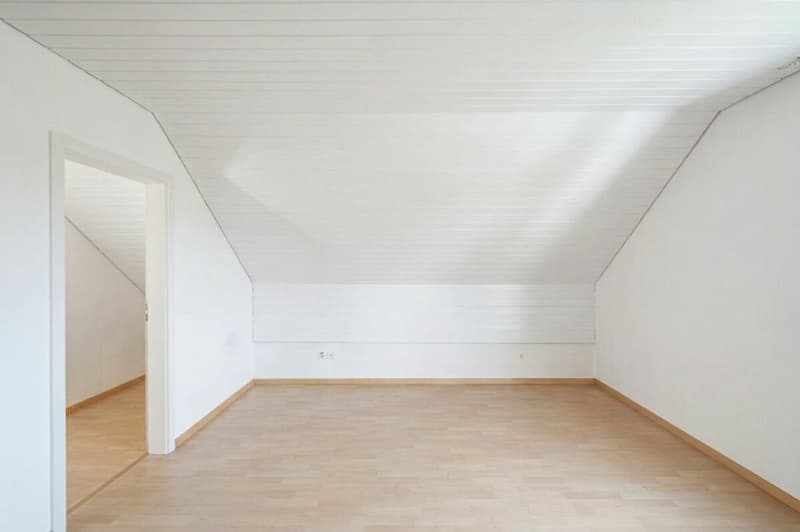 Charming Jewel in Popular Residential Area of Herblingen (11)