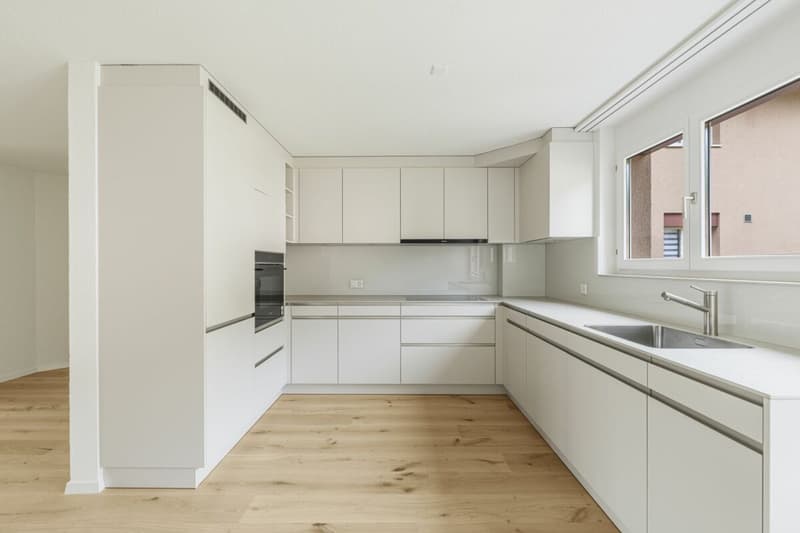EINMALIGE CHANCE - NEUWERTIGE TRAUMWOHNUNG AN PERFEKTER WOHNLAGE MIT BESTER INFRASTRUKTUR (3)