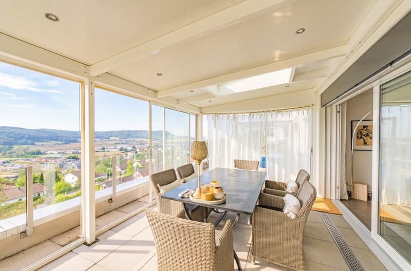 EXKLUSIVE TERRASSENWOHNUNG MIT ATEMBERAUBENDER AUSSICHT ÜBER DAS KLETTGAUGEBIET (5)