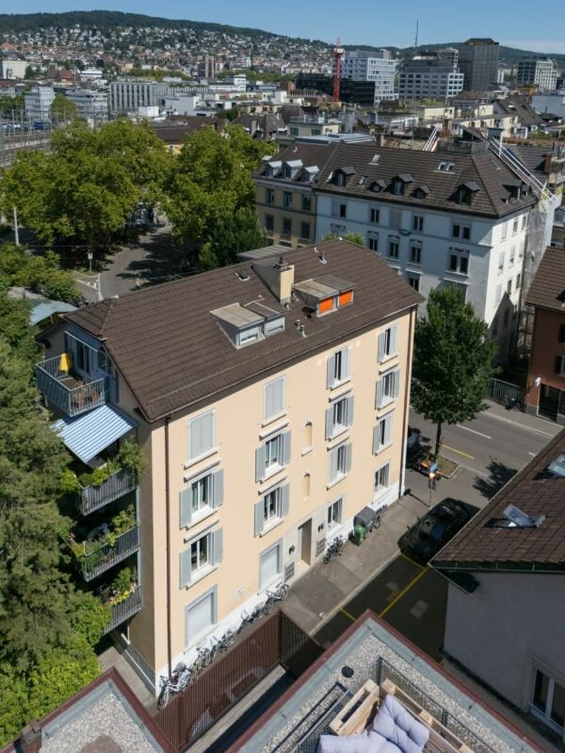 City apartment in Zurich's district 4 (11)