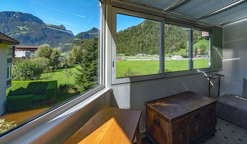 Verglaster Balkon mit Weitsicht
