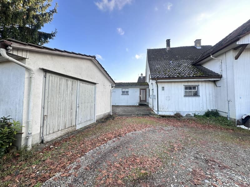 Casa unifamiliare con potenziale di sviluppo (2)