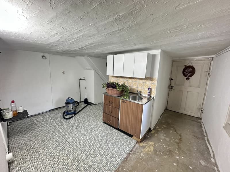 Casa unifamiliare con potenziale di sviluppo (6)