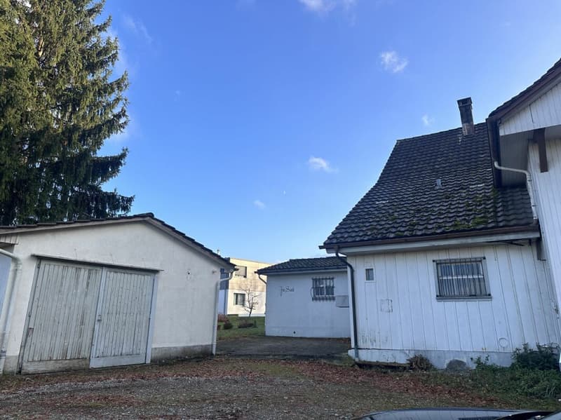 Casa unifamiliare con potenziale di sviluppo (3)